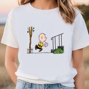 Valentines Womens Shirts Peanuts Charlie Brown Runs With Valentine T Shirt 2