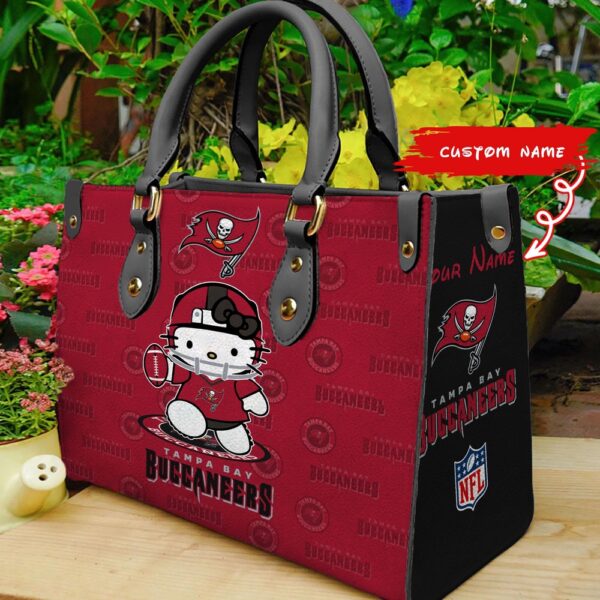 Custom Name NFL Tampa Bay Buccaneers Kitty Women Hand Bag