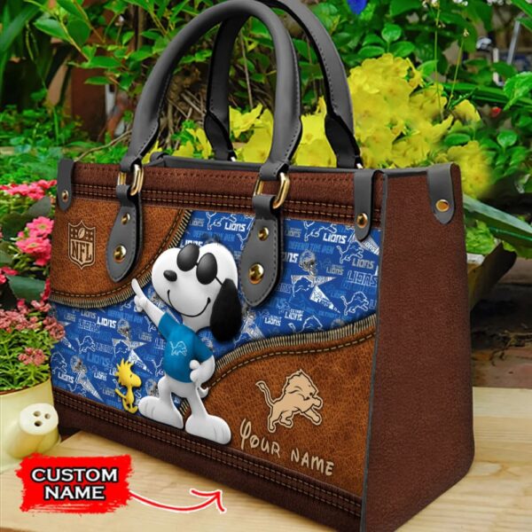 Custom Name NFL Detroit Lions Snoopy Dog  Leather Hand Bag