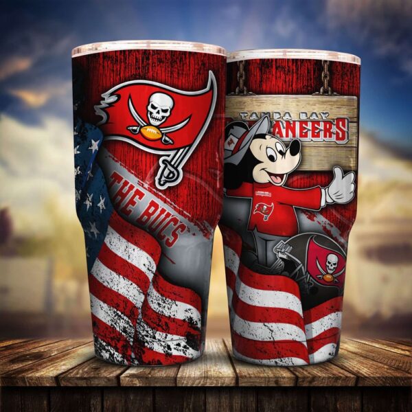 NFL Tampa Bay Buccaneers Tumbler For Your Loved Ones This Year