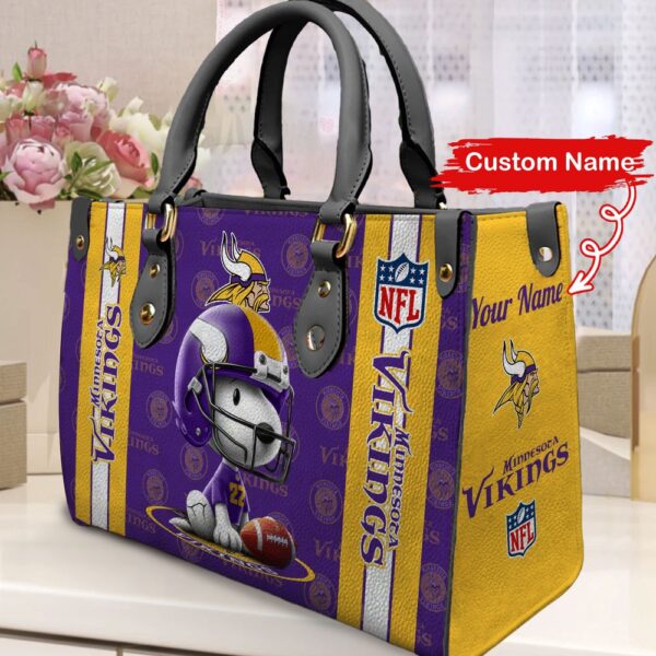 Custom Name Minnesota Vikings Snoopy Snoopy Leather Hand Bag