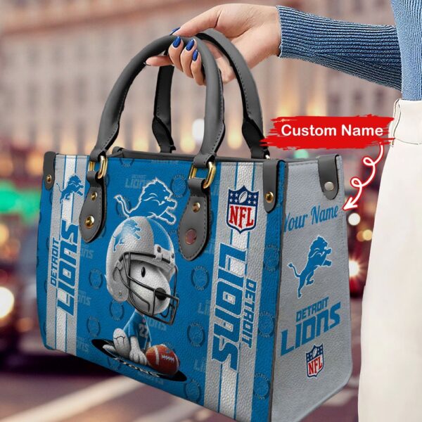 Custom Name NFL Detroit Lions Snoopy Leather Hand Bag