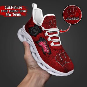 Customized NCAA Wisconsin Badgers Sneaker Max Soul Shoes Max Comfort 1 zm8wh8.jpg