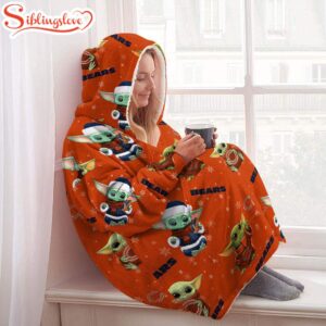 Chicago Bears Baby Yoda Huggle Blanket Hoodie