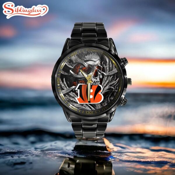 Custom Name Cincinnati Bengals NFL Men Black Stainless Steel Watch Gift For Fans