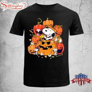 Snoopy Dog With Pumpkin Halloween…